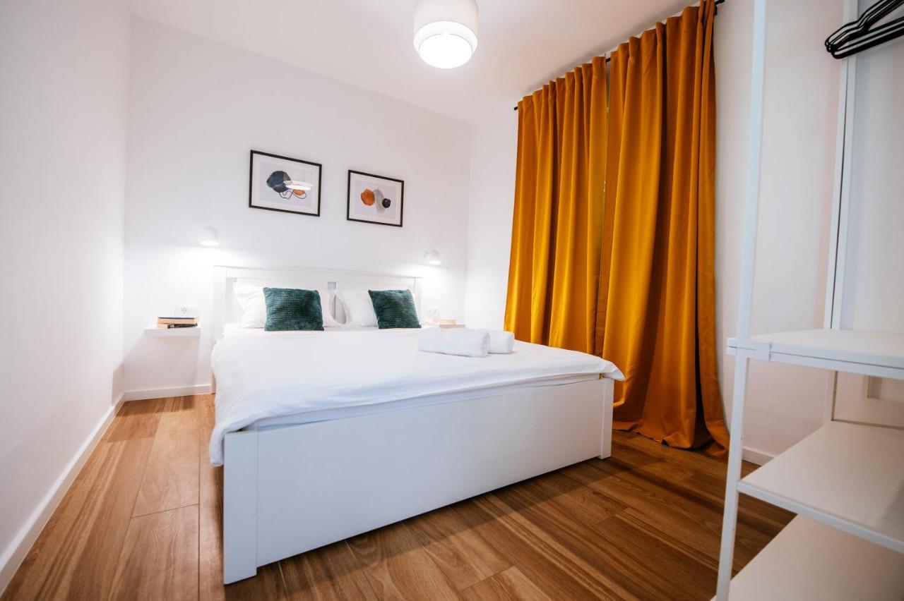 Apartment Vacay With Terrace And Parking