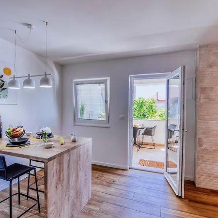 Apartment Vacay Zadar With Terrace And Parking Exterior photo